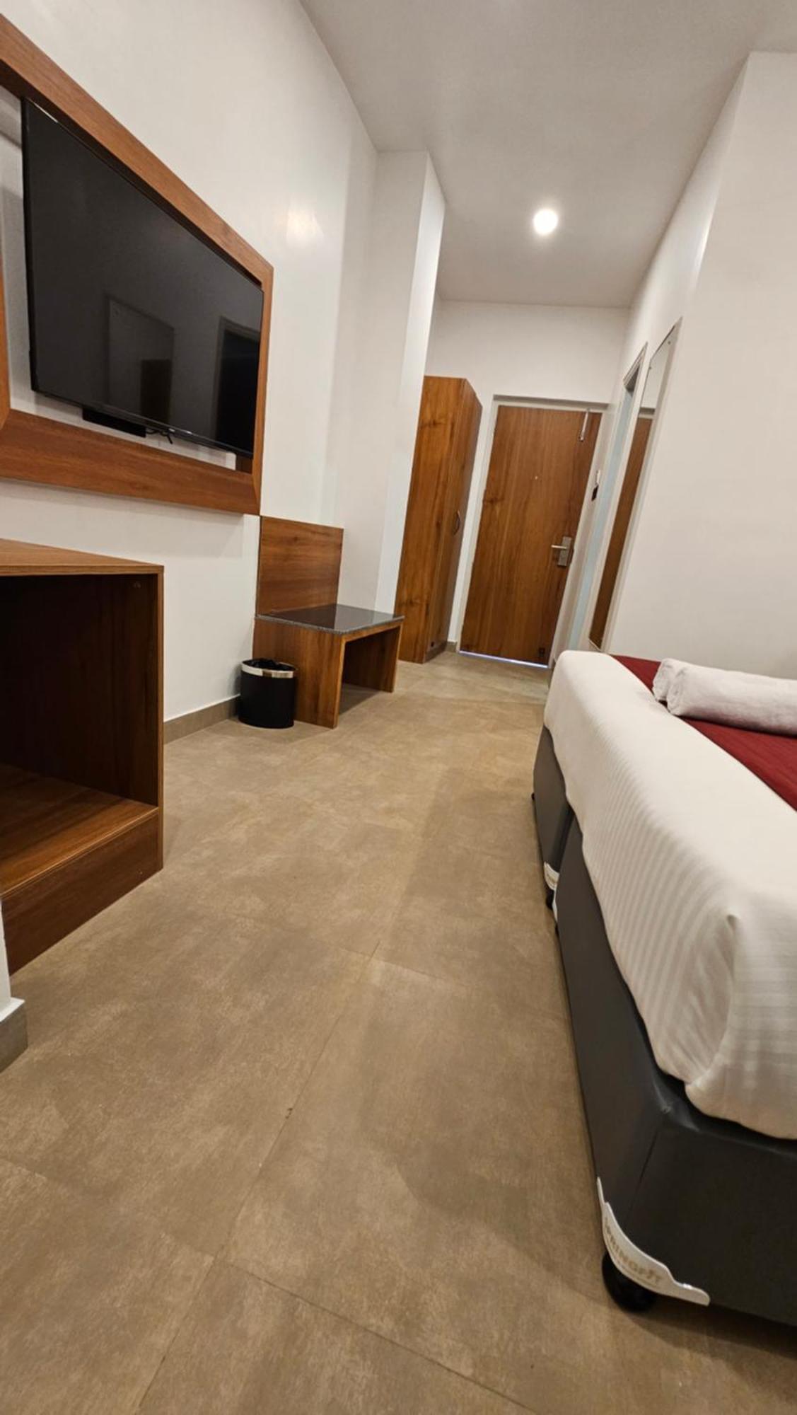 Hotel Indiana Hills Shillong Esterno foto