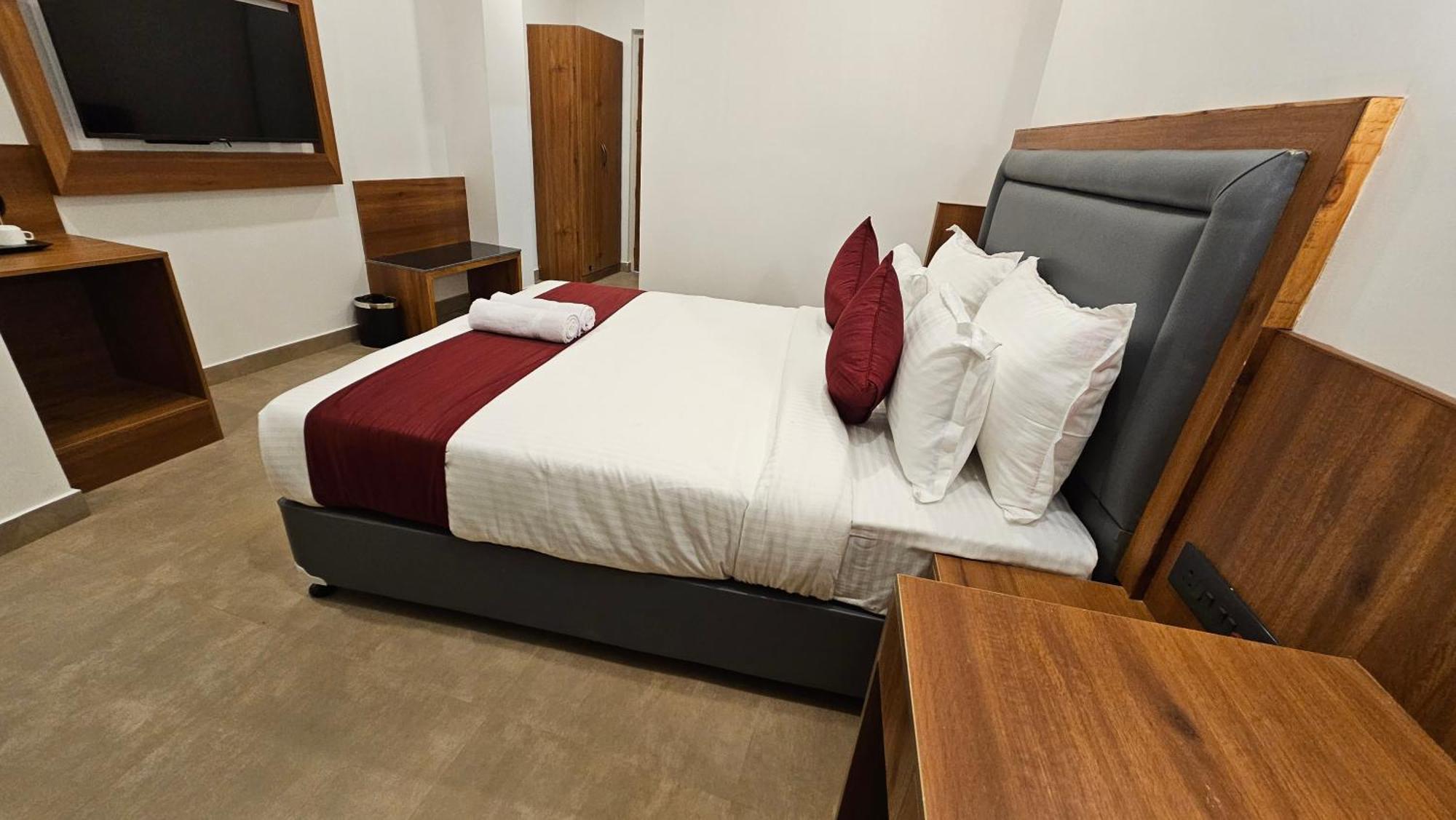 Hotel Indiana Hills Shillong Esterno foto